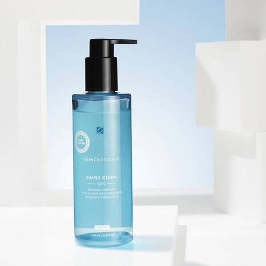Simply Clean Makeup Removal Cleanser